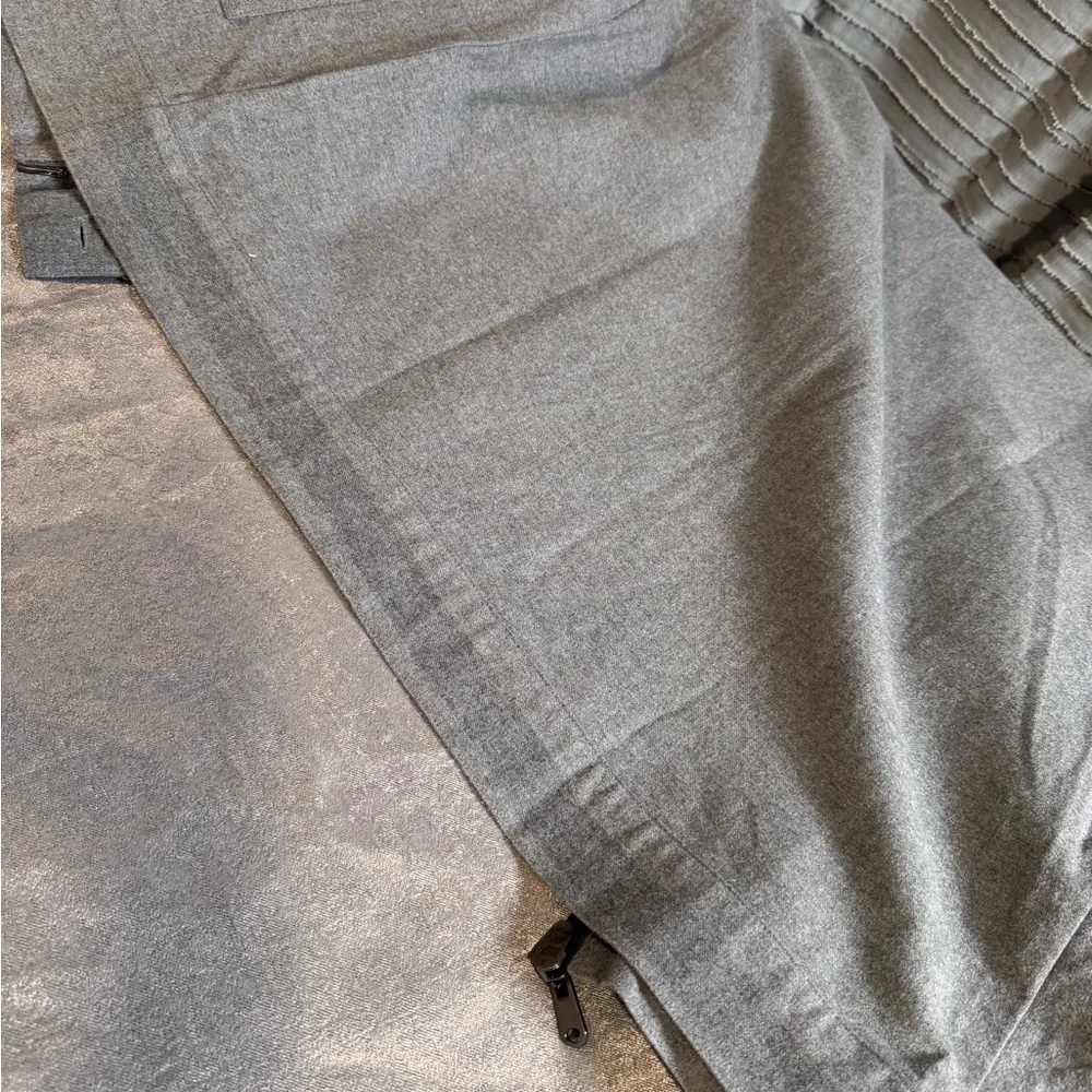 Express gray zip